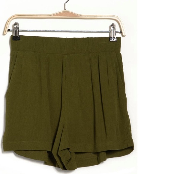 Abound Easy Shorts - Picture 3 of 4